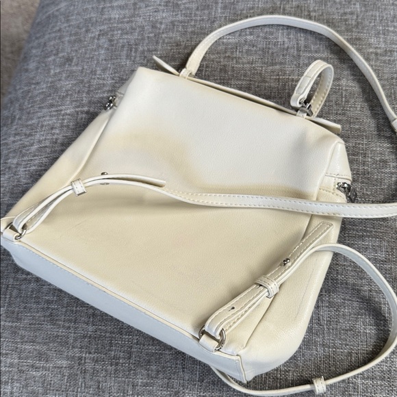 LORO PIANA BLACK GRAINED CALFSKIN LEATHER EXTRA POCKET BACKPACK - Picture 14 of 16